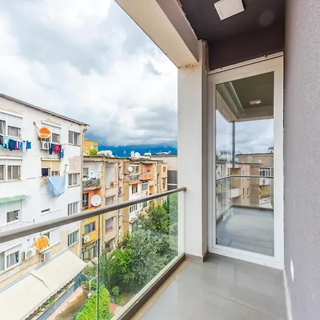 Apartment Mumba By Tirana