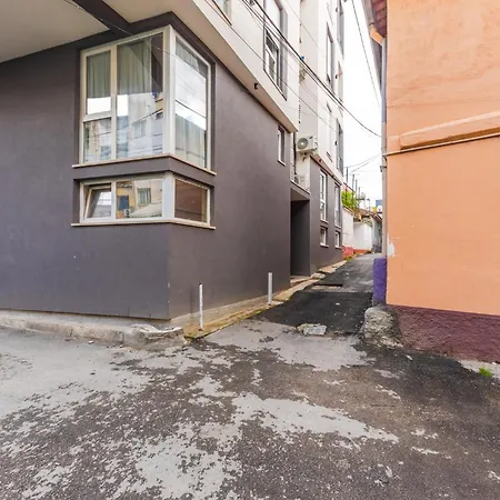 Mumba By Apartment Tirana