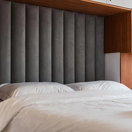 Apartment Mumba By Tirana