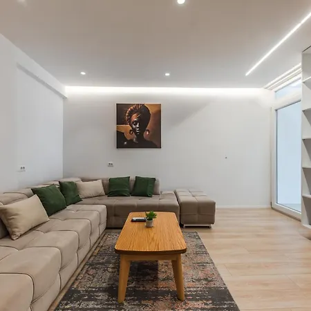 Mumba By Apartment