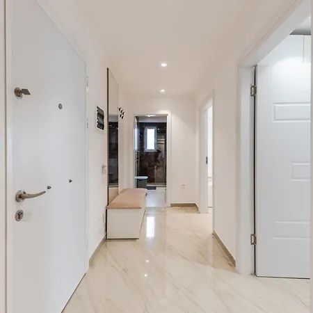 Apartament Mumba By Tirana