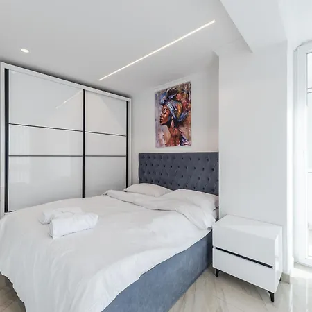 Apartment Mumba By *